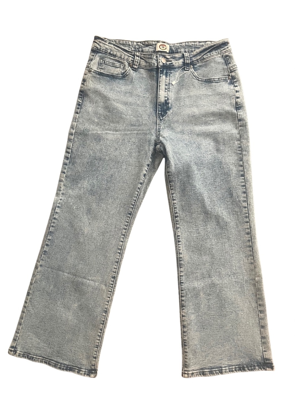 NWOT Distressed Stretchy Straight Leg Jeans